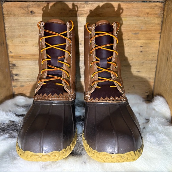 L.L. Bean Other - L.L. Bean Men's Dark Brown and Tan Snow Boots
